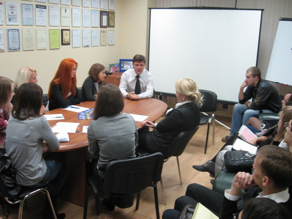 Студенты Московского филиала РМАТ на дне открытых дверей в туристской компании Nicko Travel Group